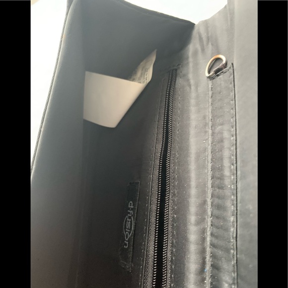 Black silk fabric clutch purse - Picture 2 of 3